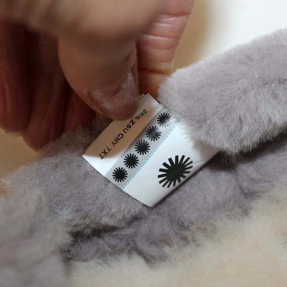 NIB UGG WOMEN'S SPILL SEAM SUEDE SHEARLING SLIP ON SLIPPERS GRAY - Picture 7 of 7